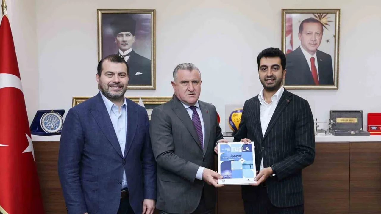 Tuzla’da gençlik ve spor yatırımları için bakanla yol haritası çizildi