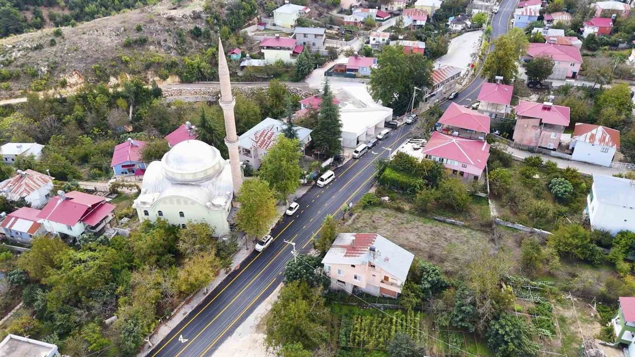 Ulaşımda yeni dönem: Toroslar yolları, kavşakları ve menfezlerle güçleniyor