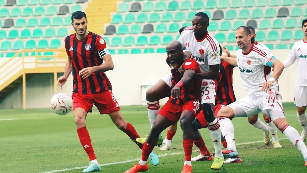 Ümraniyespor deplasmanda Vanspor FK'yı 2-0 yendi