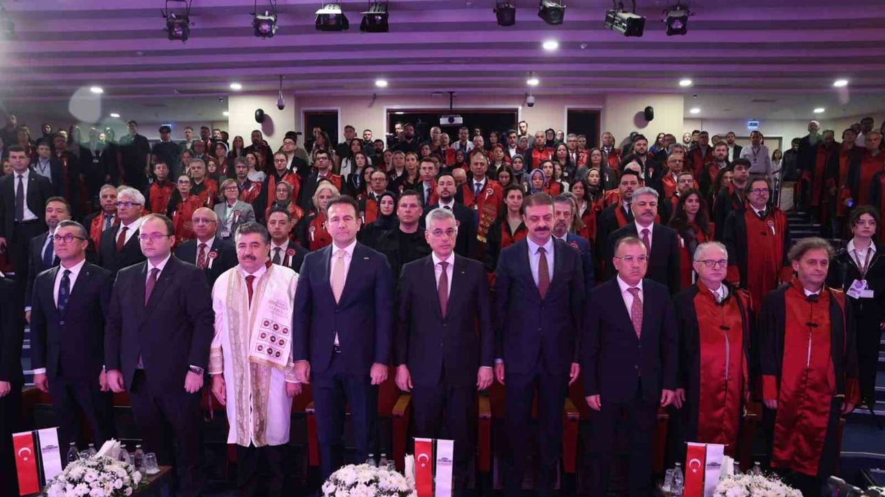 Üniversitelerden sağlıkta üretim çağrısı: bilgiyi teknolojiye dönüştüreceğiz