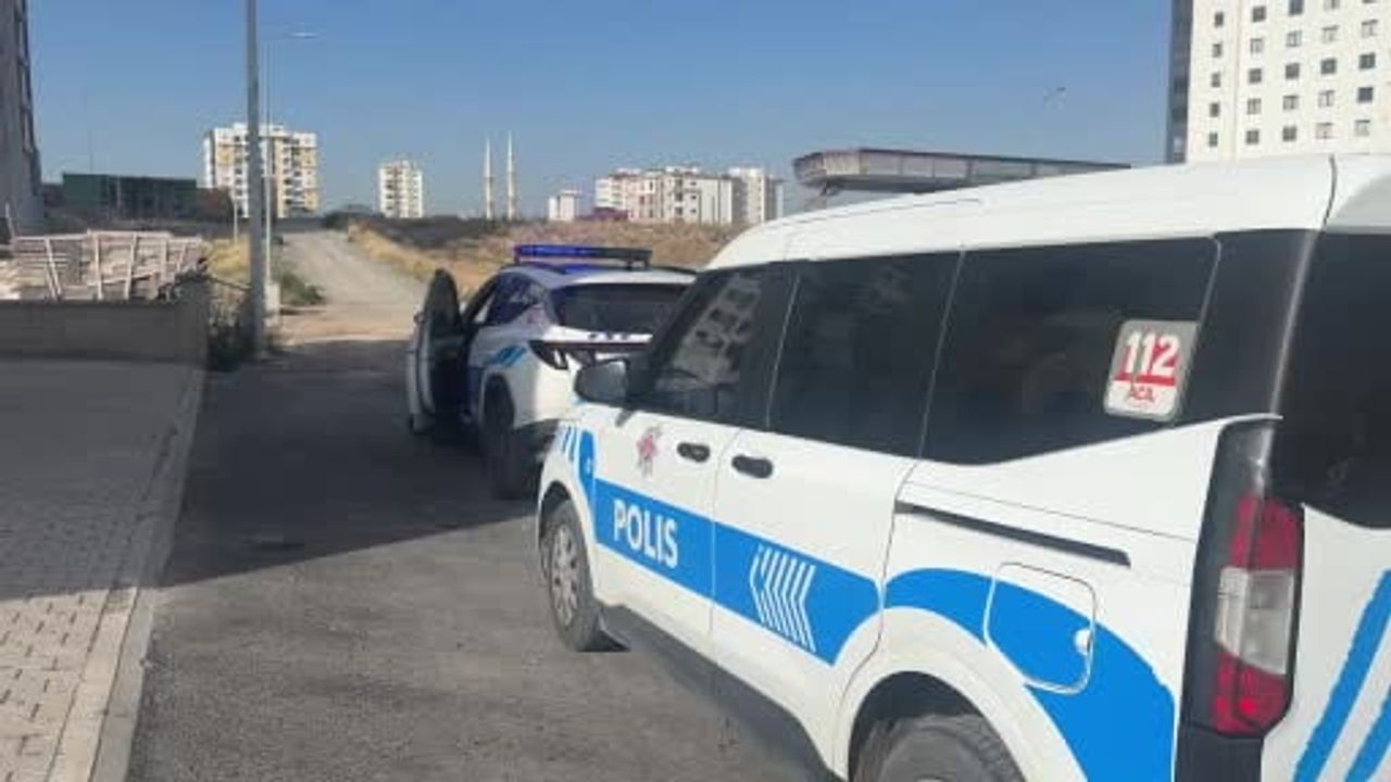 Uzaklaştırma sona erdi, balkona merdivenle giren genç kendine zarar verdi