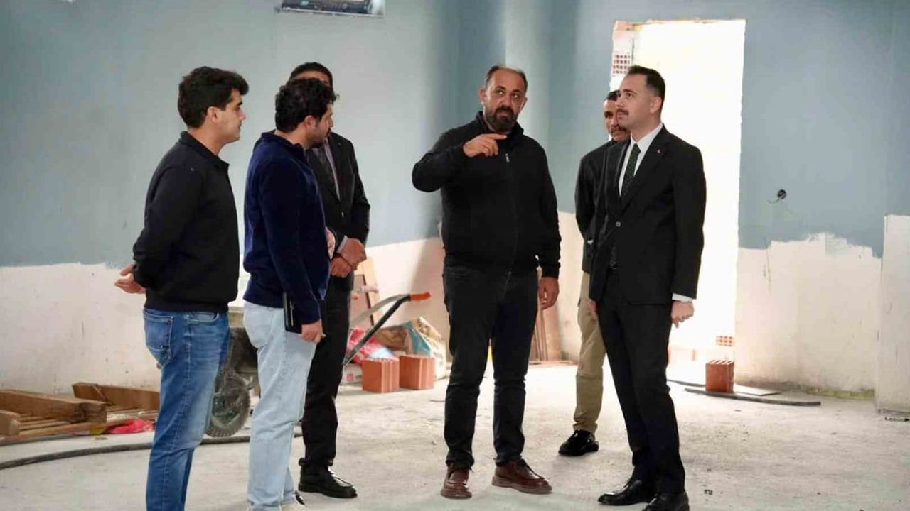 Üzümlü'de güreş salonu inşaatında son durum yerinde değerlendirildi