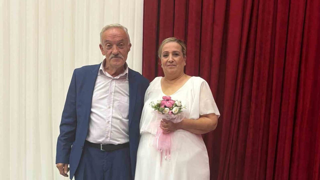 Uzun yılların ardından nikâh masasına oturdular