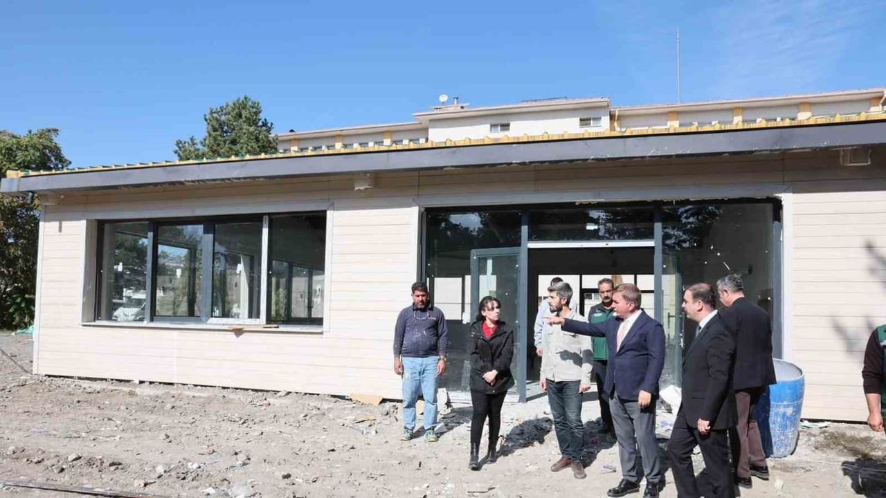 Vali Aydoğdu'dan tamamlanma talimatı: DSİ sosyal tesisi ve kütüphane inşaatını inceledi