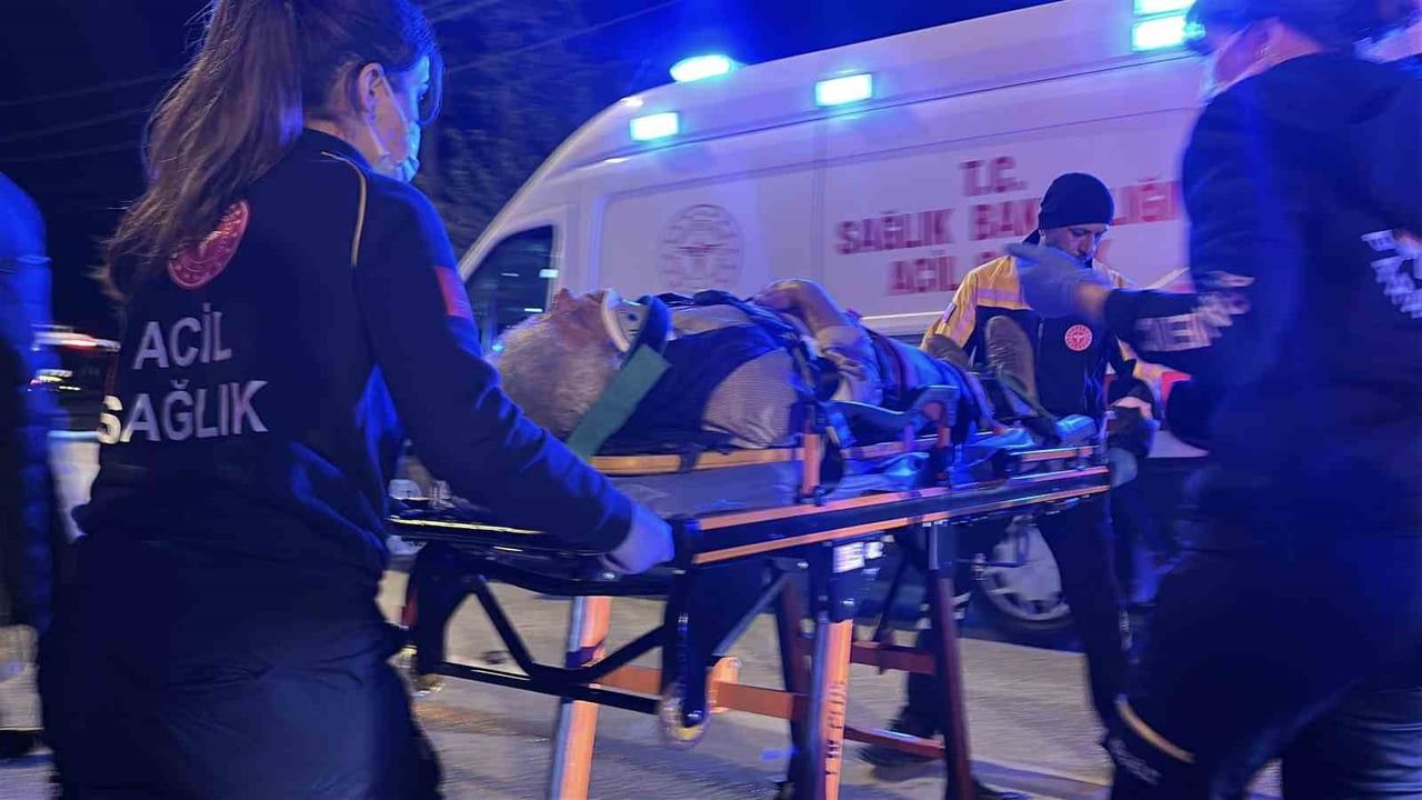 Vali Konağı kavşağında kırmızı ışık iddiası sonrası sürücü hayatını kaybetti