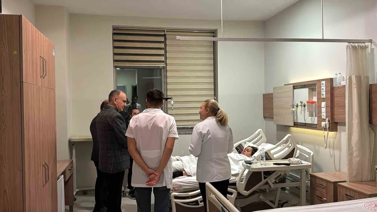 Vali Özkan hastanelerde yaralılarla buluştu, 13 kişi taburcu oldu