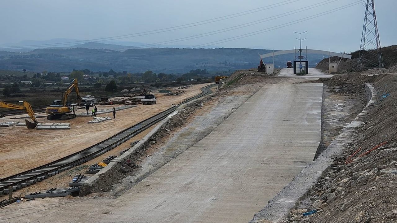 vali tavlı havza osb'yi demiryolu ağına bağlayacak çalışmaları inceledi