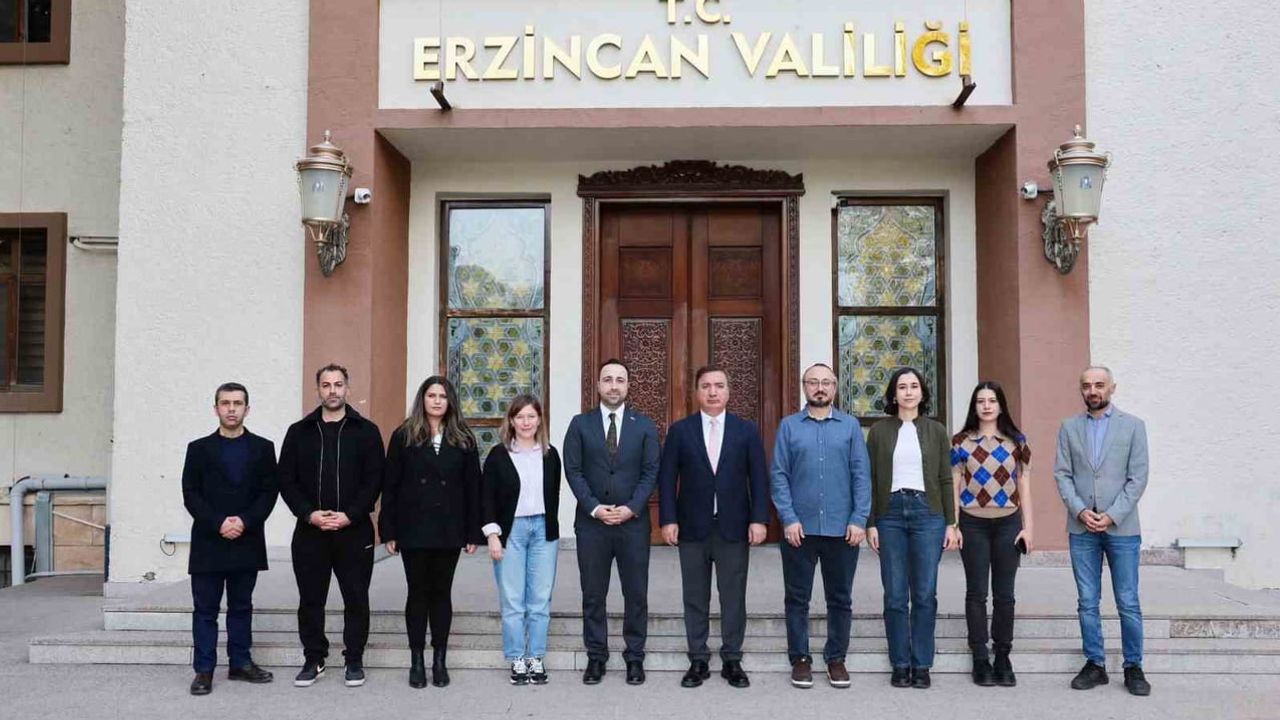 Valilikte iletişim gündemi: uzman heyetle eğitim ve iş birliği görüşüldü