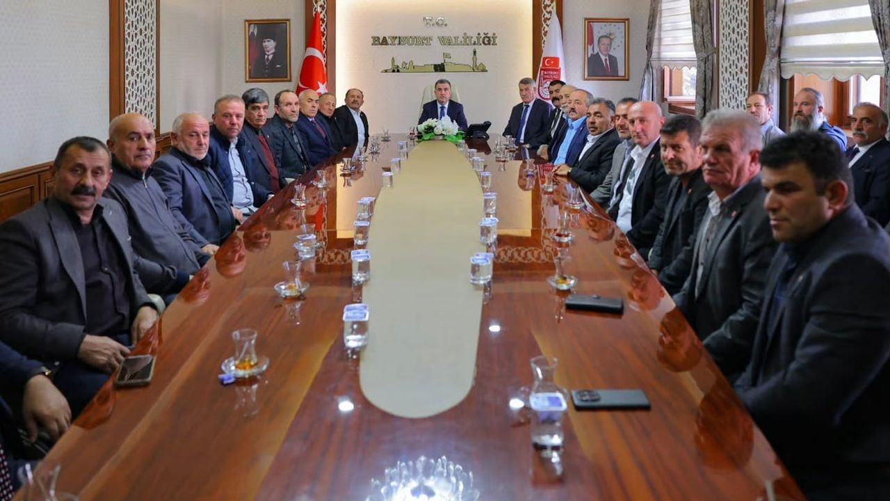 Valilikte muhtar buluşması: talepler kayda geçti