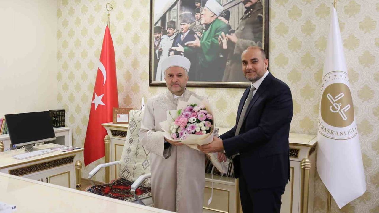 Van’da din hizmetlerine yeni sorumluluk: Kadir Koçak il müftüsü oldu