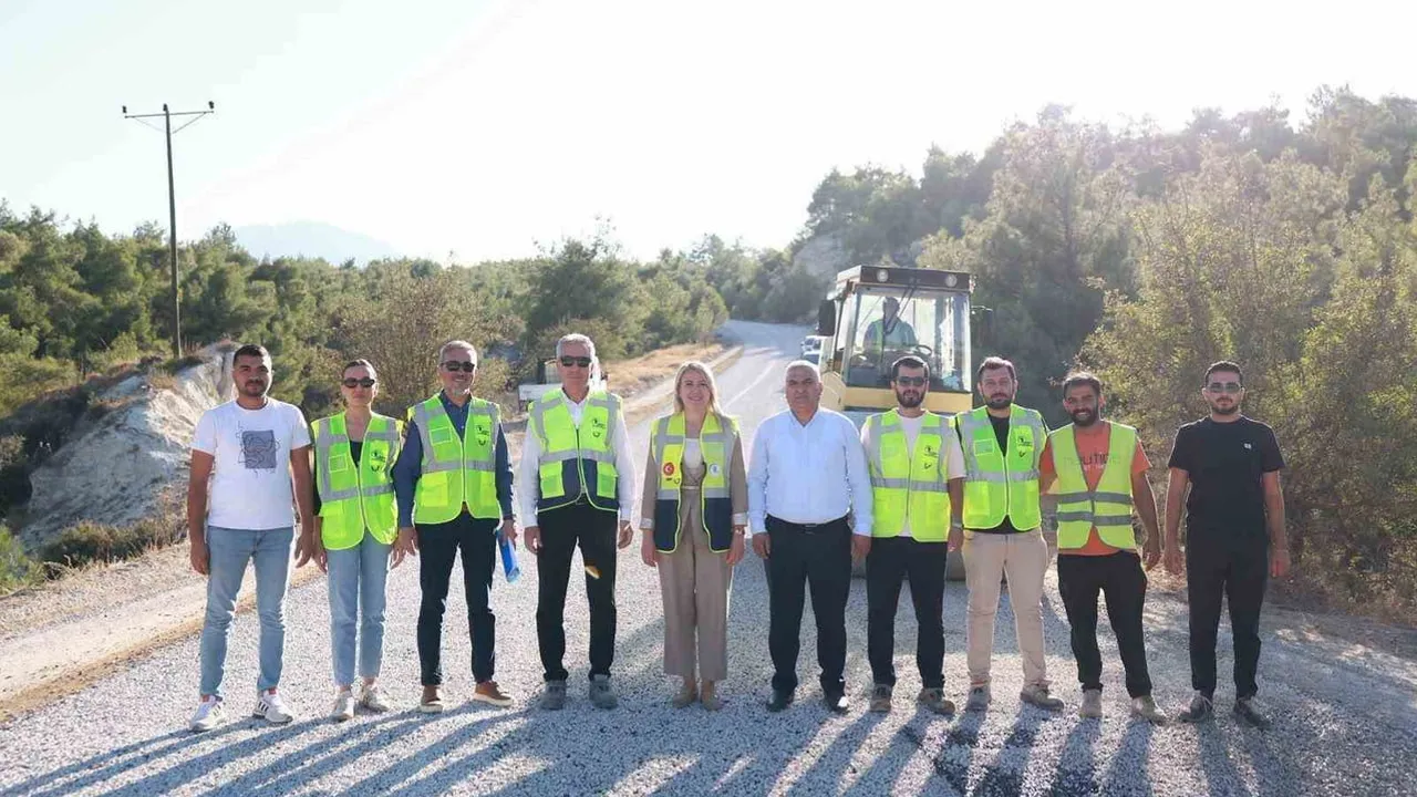 Vatandaşın konforu için 7,5 kilometre: Yeşilyayla ile Hacıeyüplü arasında soğuk asfalt