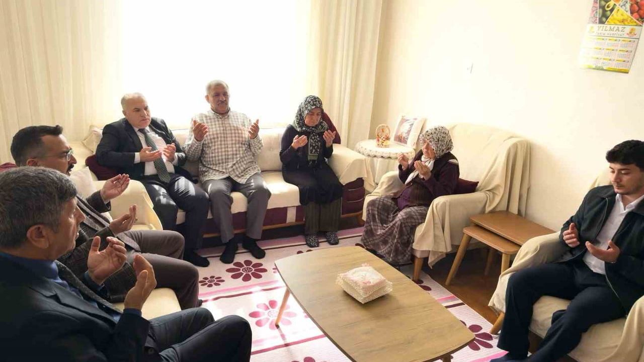 Vefa ziyaretleriyle Anamur'da şehit ailelerine destek