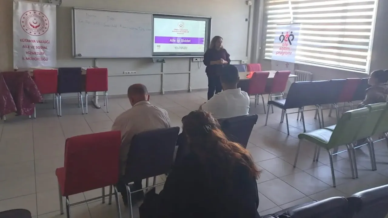 Veliler için davranış ve aile içi şiddet farkındalığı eğitimleri düzenlendi
