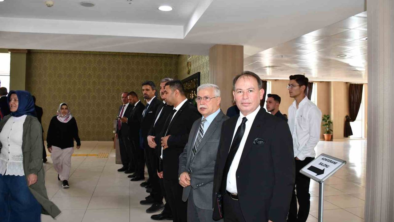 Vezirköprü TSO'da üç grup zaferiyle Dursun Atak yeni başkan oldu