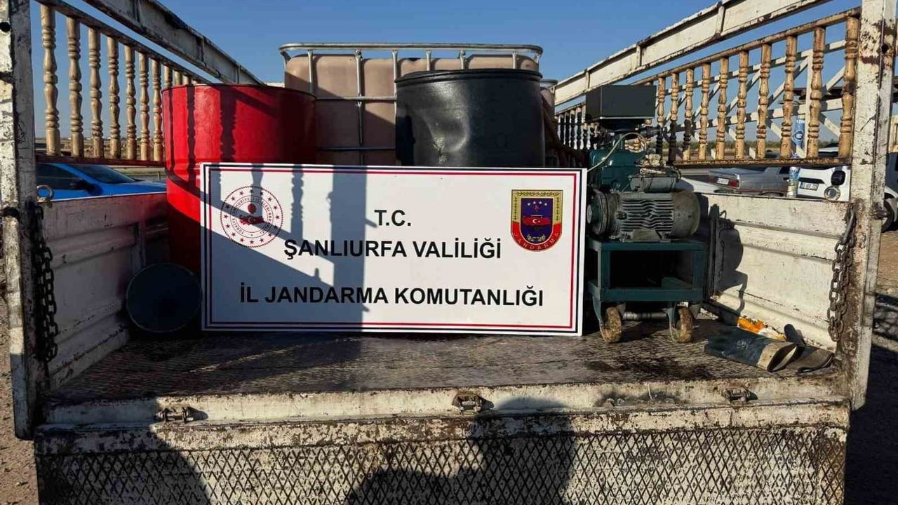 Viranşehir'de jandarmanın baskınında 650 litre kaçak yakıt ve ekipman bulundu