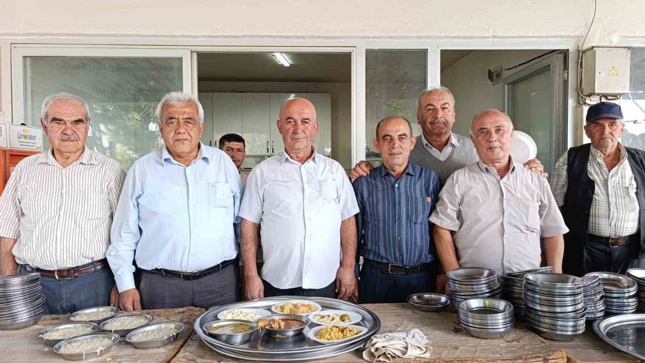 Yakaköylüler şehirleri aşan gelenekle hayırda bir araya geldi