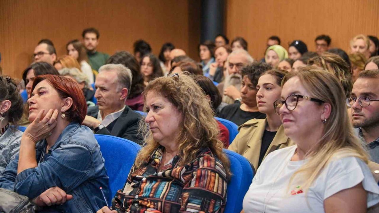 Yapay zekâ insanlık tarihiyle birlikte Osmangazi'de felsefi çerçevede tartışıldı