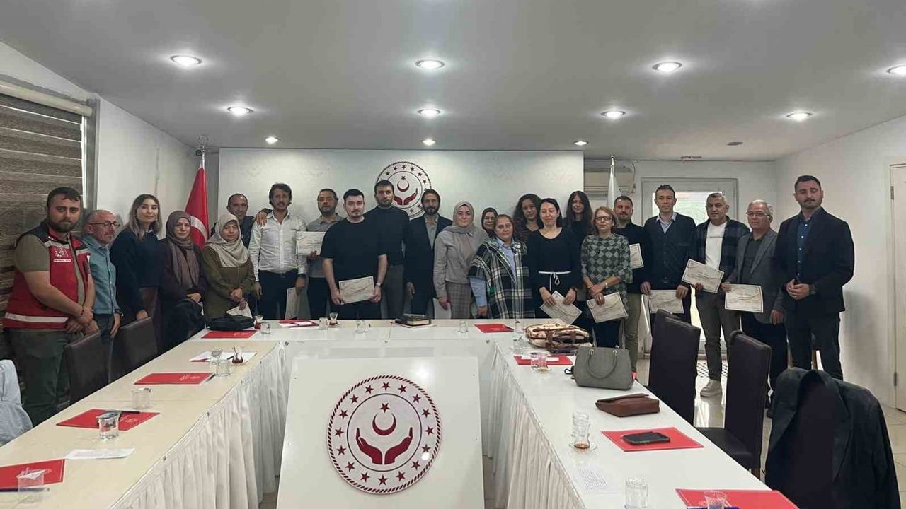 Yardım elini güçlendiriyor: psikolojik ilk yardım eğitimleriyle afet müdahale kapasitesi artıyor
