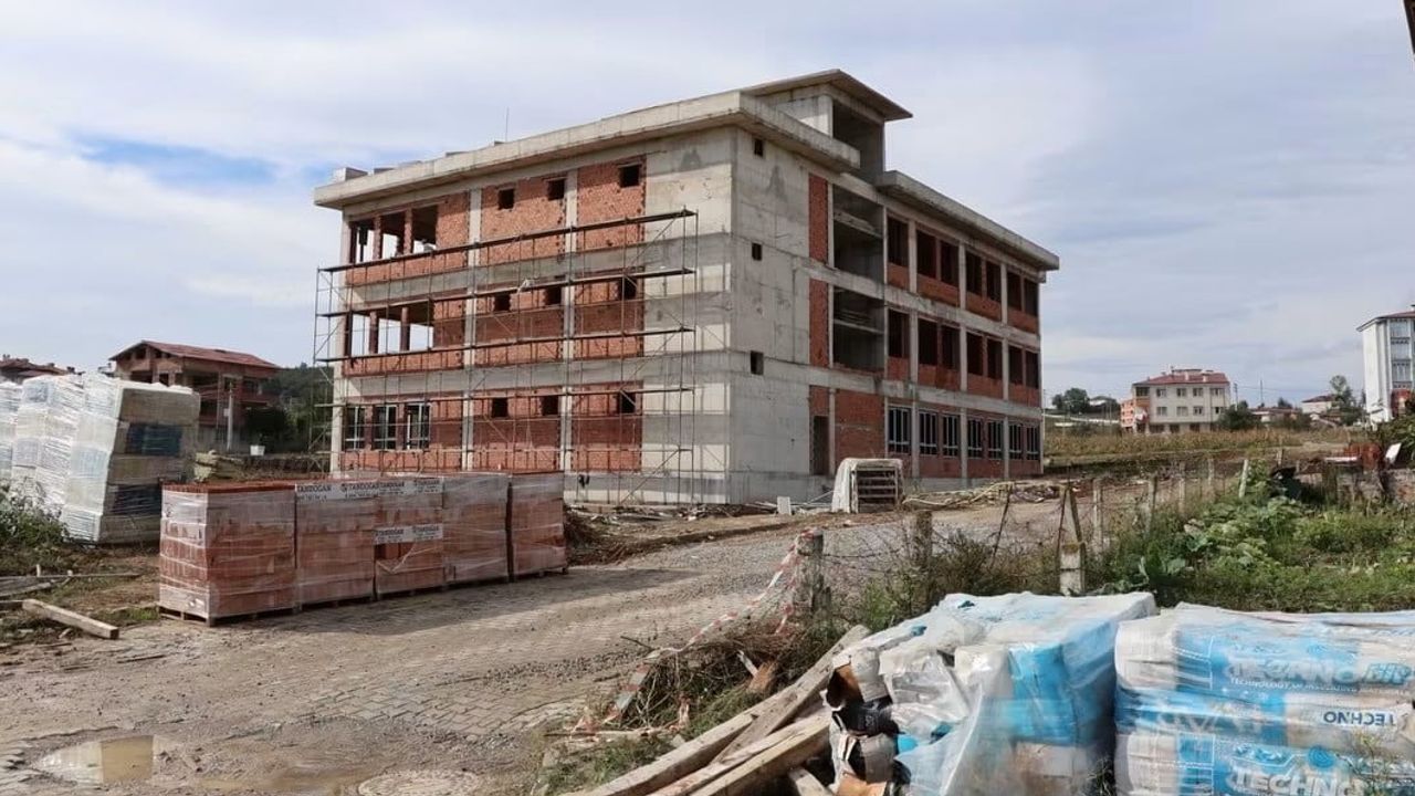 Yaşardoğu Mahallesi'ne 16 derslikli modern ortaokul inşa ediliyor