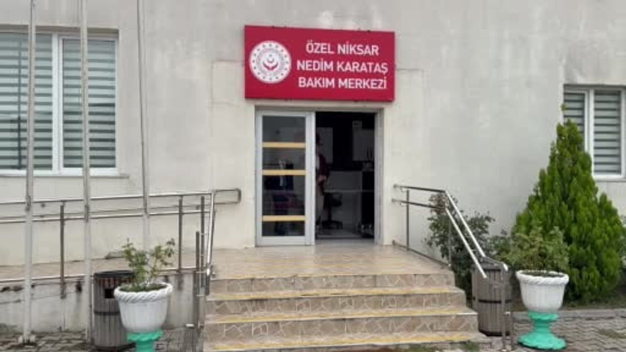 Yaşlı bakım evinde 73 yaşındaki Bayram Özatalay'ın kaymakam hayali gerçek oldu