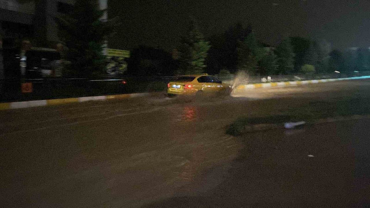 Yazıkonak'ta altyapı yağışa teslim oldu