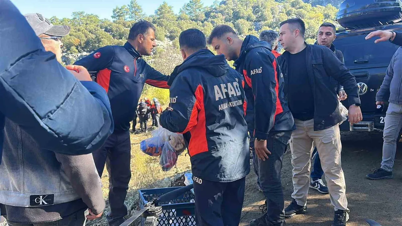 Yazılı kanyon kurtarmasında yerli dev dronla erzak desteği