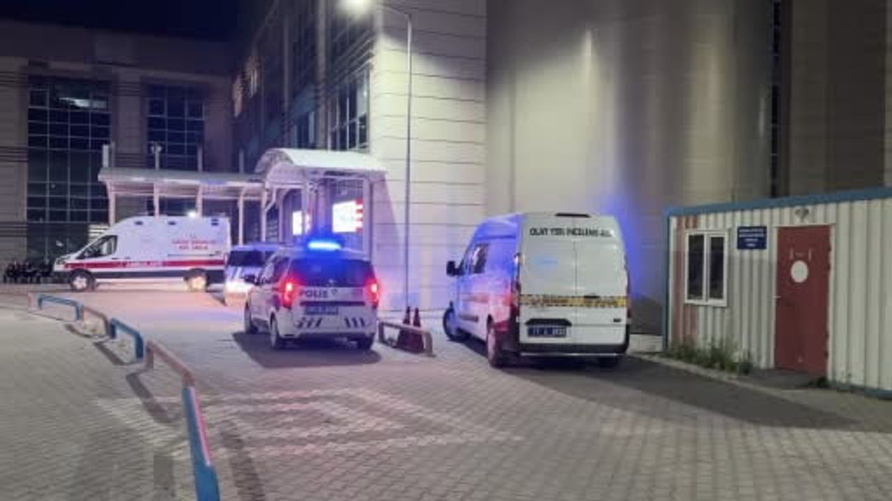 Yemek sofrasında tartışma kanlı bitti: baba hayatını kaybetti