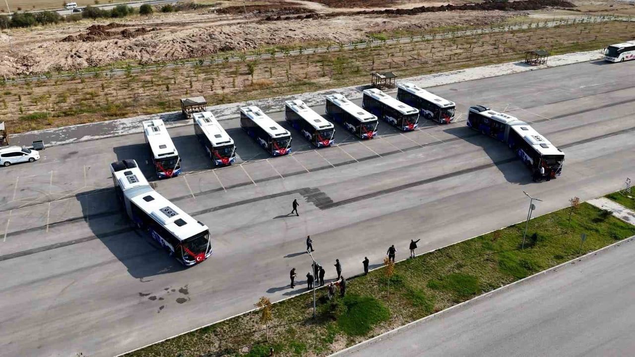 Yeni filo ile kent içi ulaşımda konfor artışı: Elazığ Belediyesi 9 otobüs ekledi
