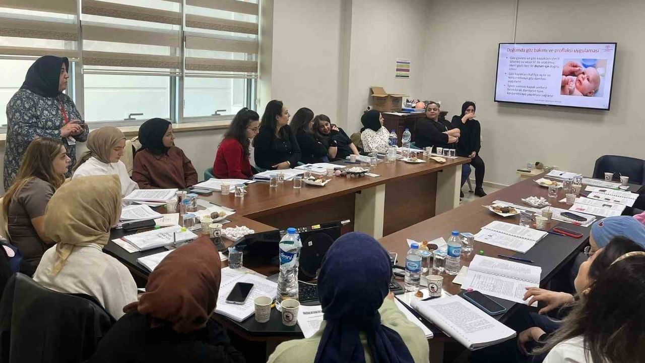 Yenidoğan bakımında standartlaşma hedefi: BDH personeline kapsamlı eğitim