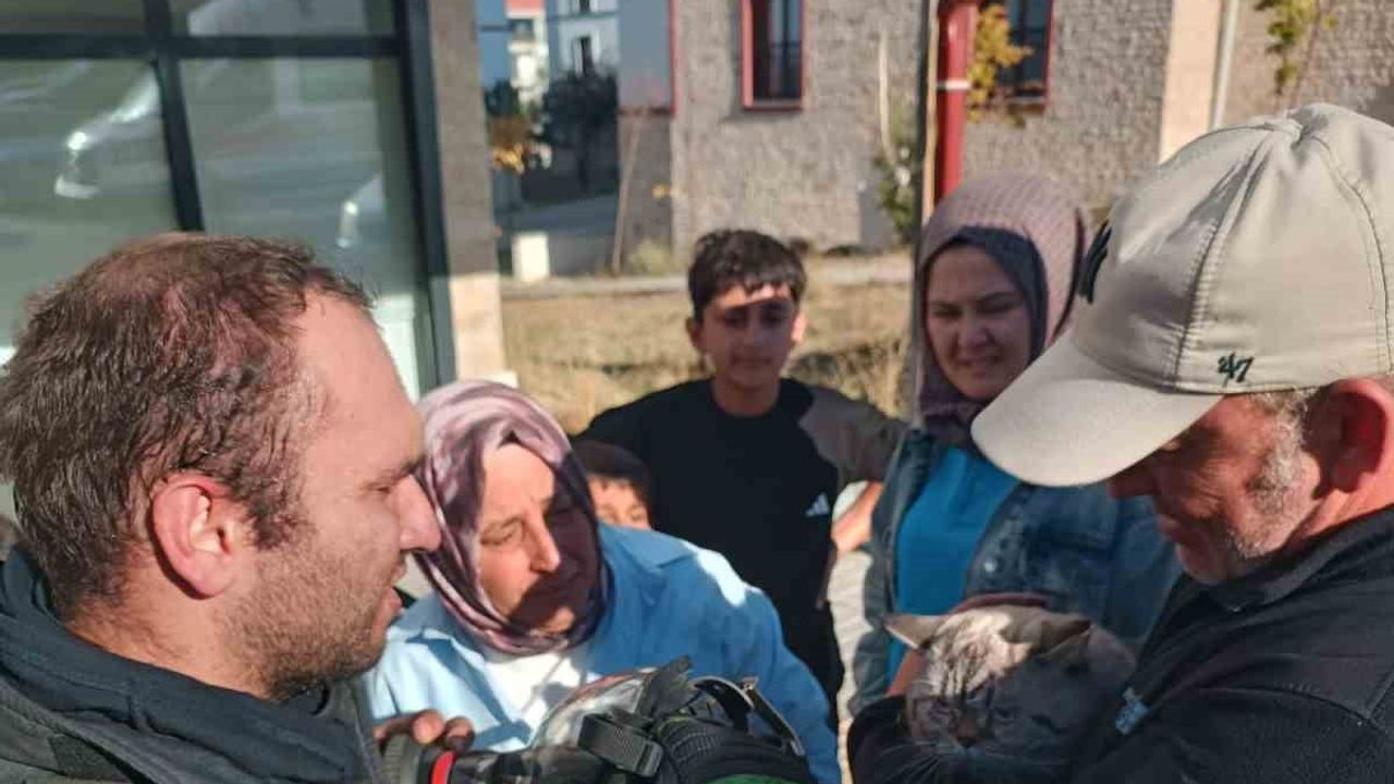 Yenidoğan'da alevler kontrol altına alındı; dairede maddi hasar oluştu