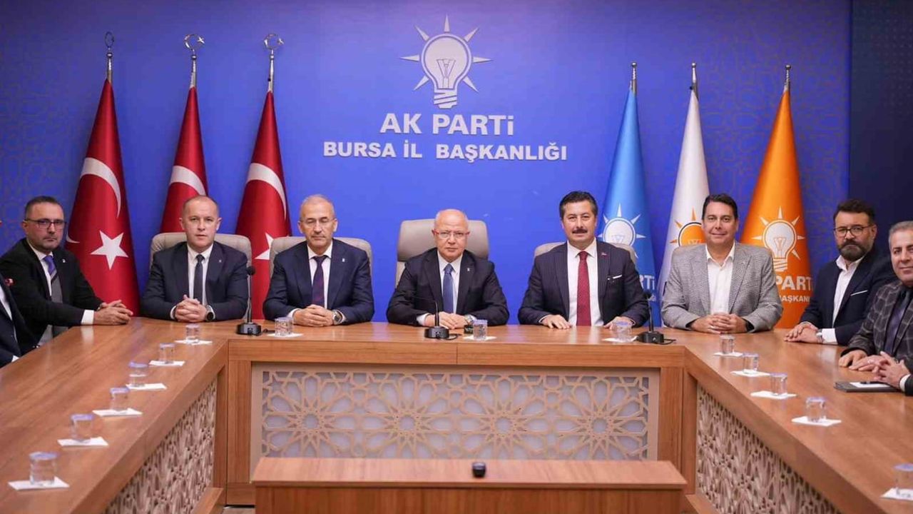 Yenişehir’de iki meclis üyesi AK Parti'ye katılarak ortak paydada buluştu