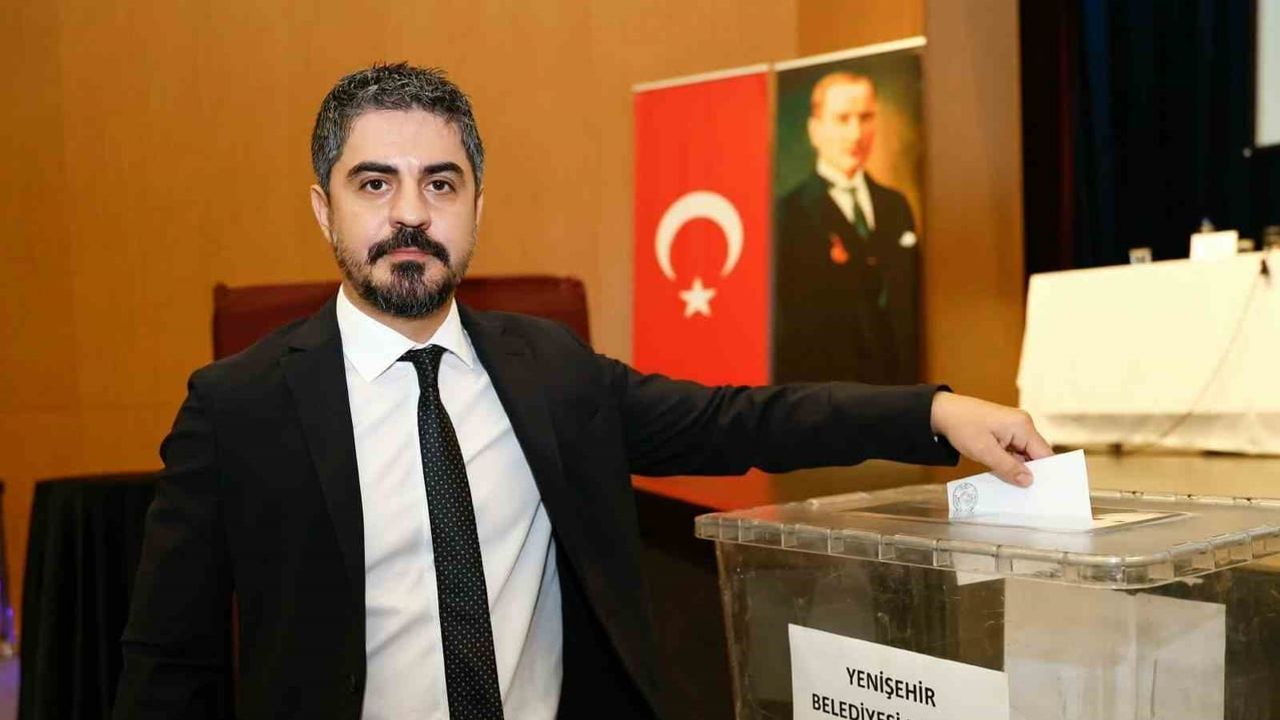 Yenişehir meclisinde dört turda başkanvekilliğine Çağdaş Dutlu seçildi