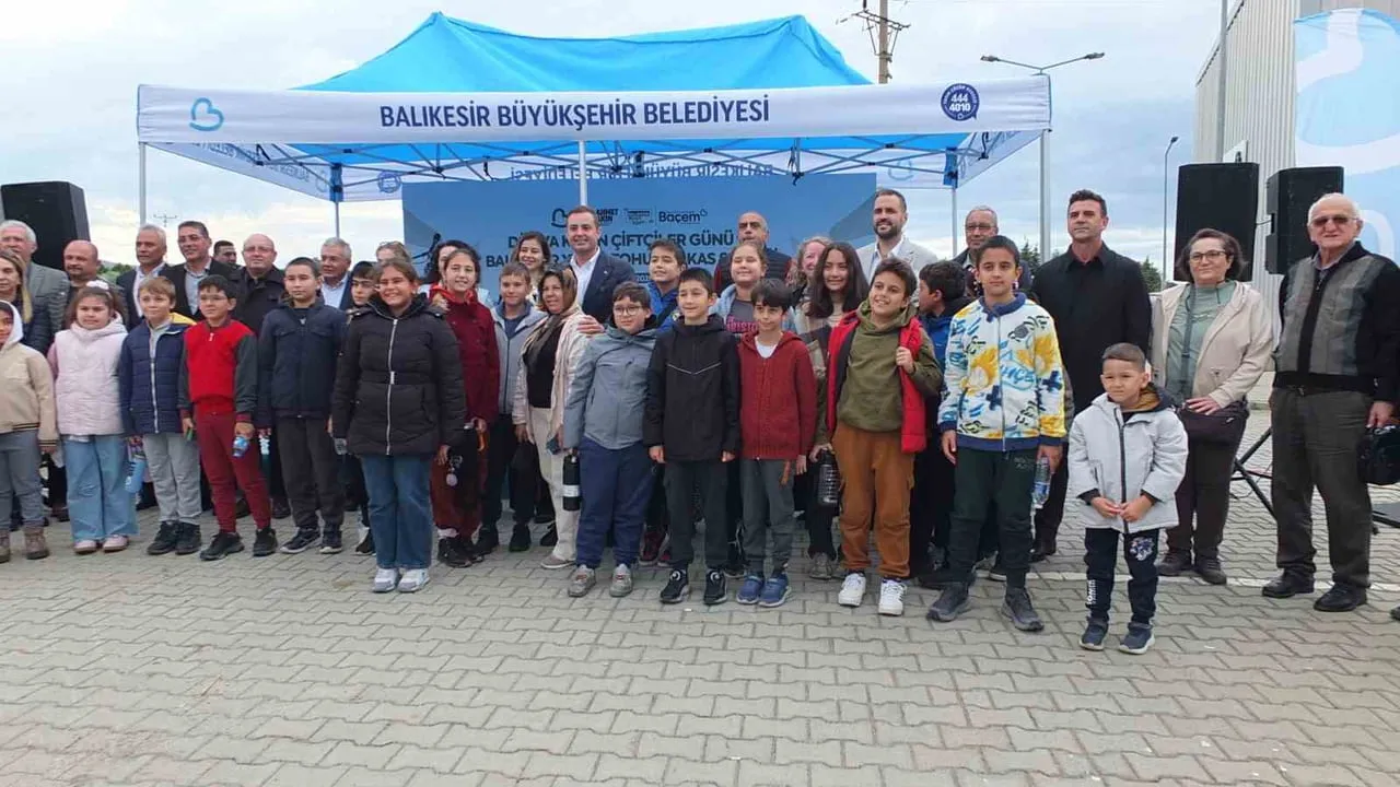 Yerel tohumlar buluştu: Burhaniye’de takas şenliği ve kadın üreticilerin hikayeleri