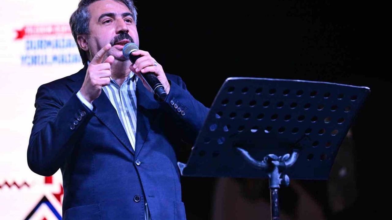 Yıldırım'da Balkan ruhu sokaklara yayıldı