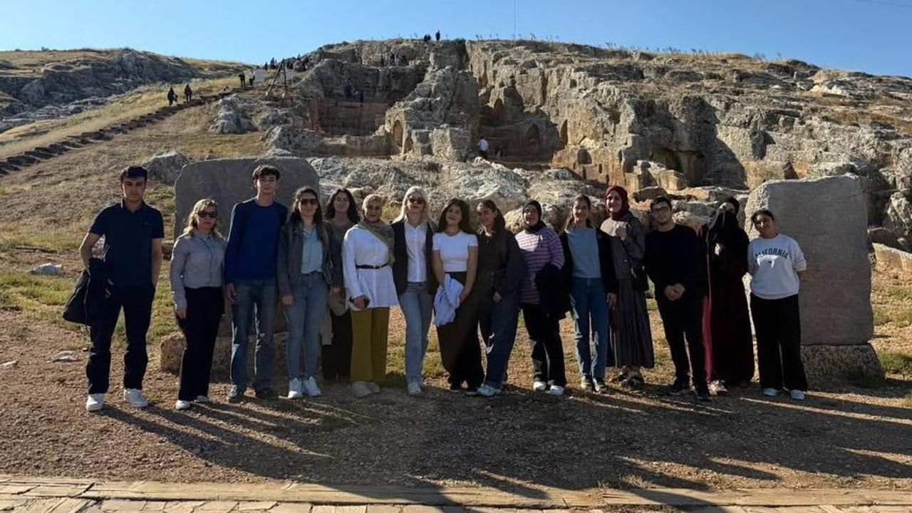 YKS adaylarına tarihi nefes: Perre antik kentine gezi