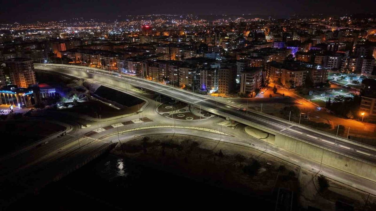 Yollar led ile yeniden şekillendi: Şanlıurfa'nın aydınlatma dönüşümü