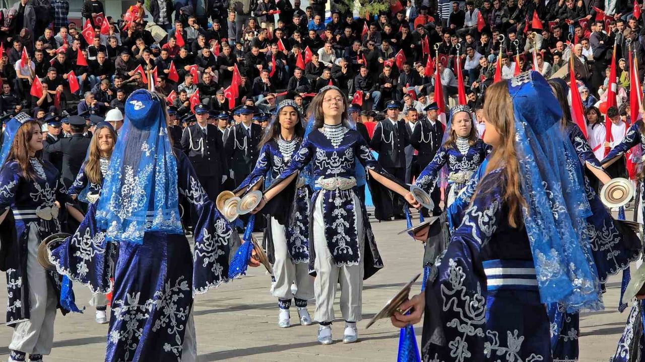 Yozgat’ta cumhuriyet coşkusu her yaştan gönülde buluştu