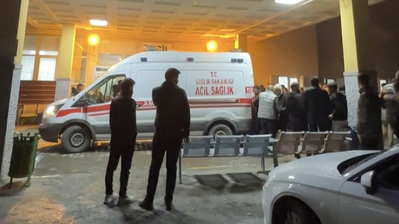 Yüksekova'da Adaklı köyünde bulunan 20 yaşındaki genç kadın hastanede yaşamını yitirdi