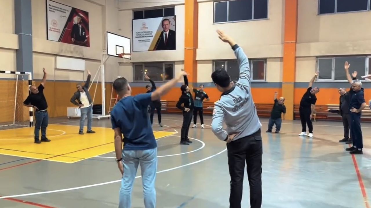 Yüksekova'da mahallede hareket var projesiyle spor ve bilinç bir araya geldi