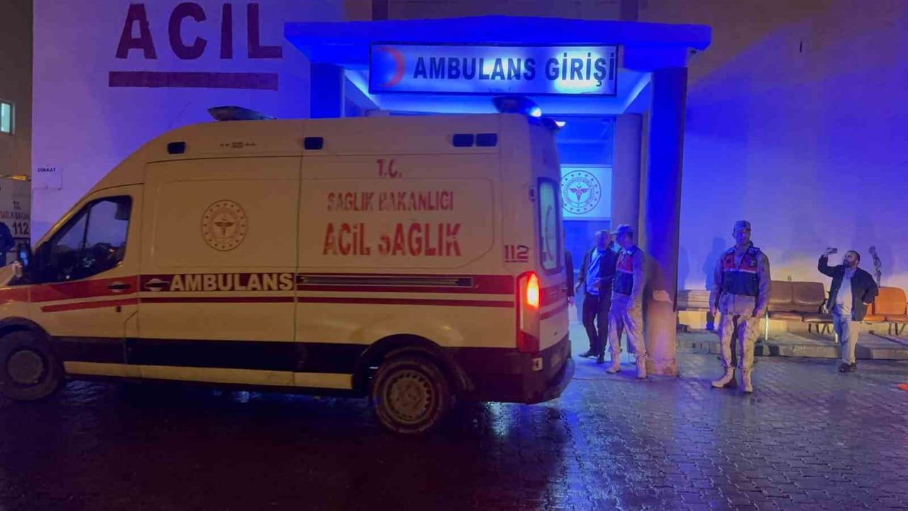 Yüksekova yollarında iki çarpışma: dokuz yaralı, ikisi ağır