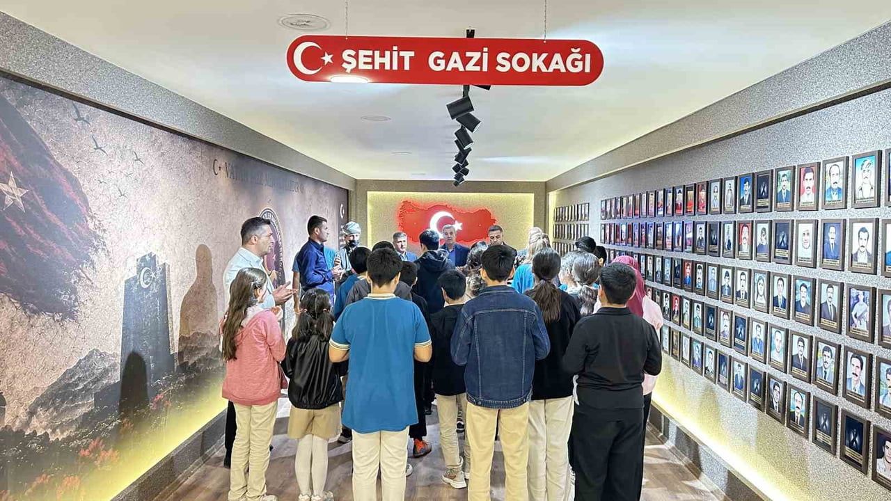 Yüksekovalı gaziler öğrencilerle kahramanlık ve vatan bilincini paylaştı