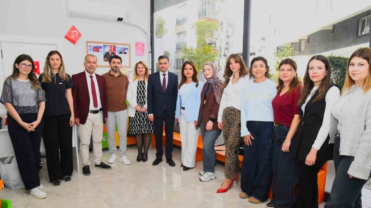 Yunusemre'de miniklere ağız sağlığı bilinci kazandırma çalışması sürüyor