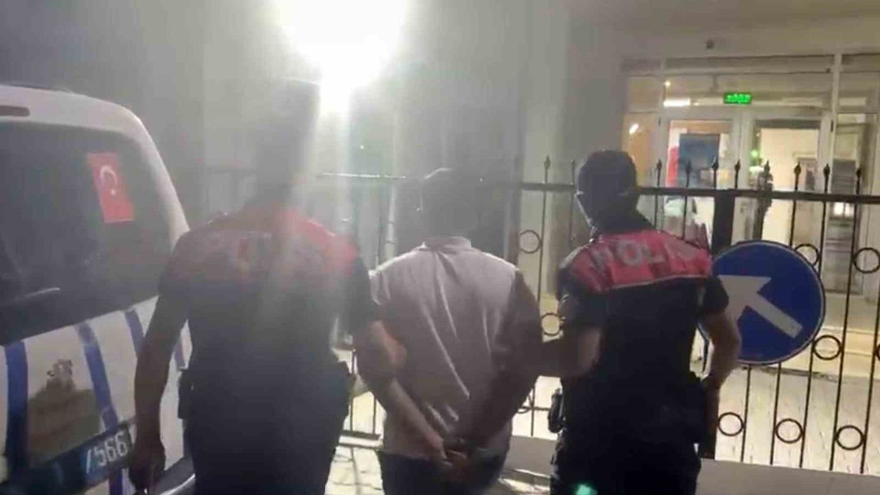 Yunuslar izmir'de 14 yıl 10 gün cezası olan şüpheliyi yakaladı