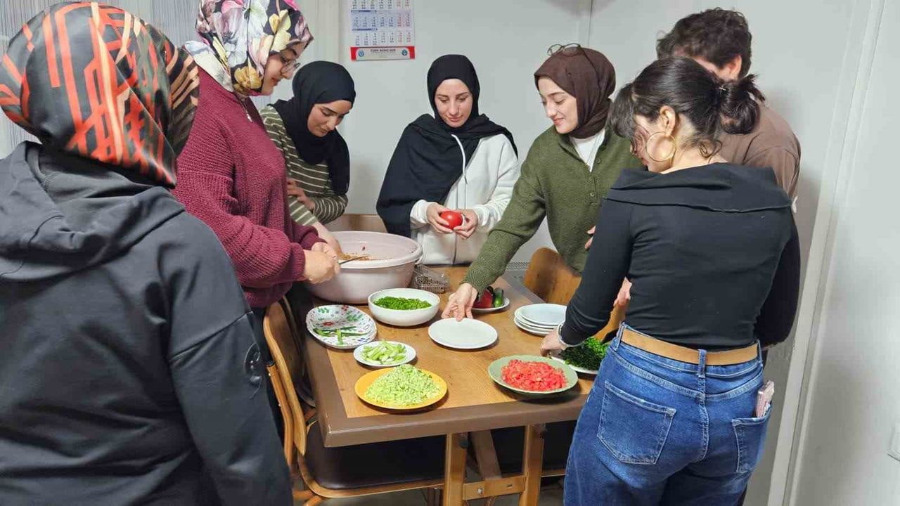 Yurtta kısırla sağlıklı beslenme ve dayanışma tercih edildi