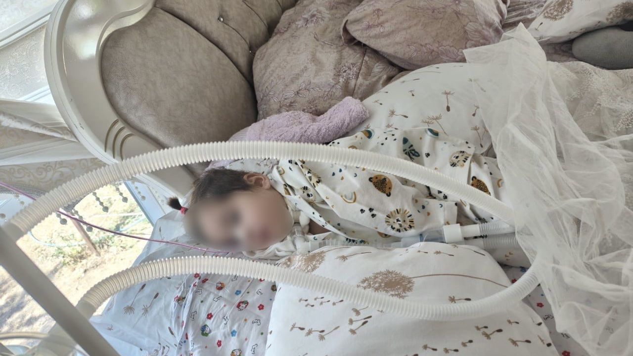 Zamanla yarış: üç yıllık yatağa bağımlı hasta helikopterle Van'a nakledildi