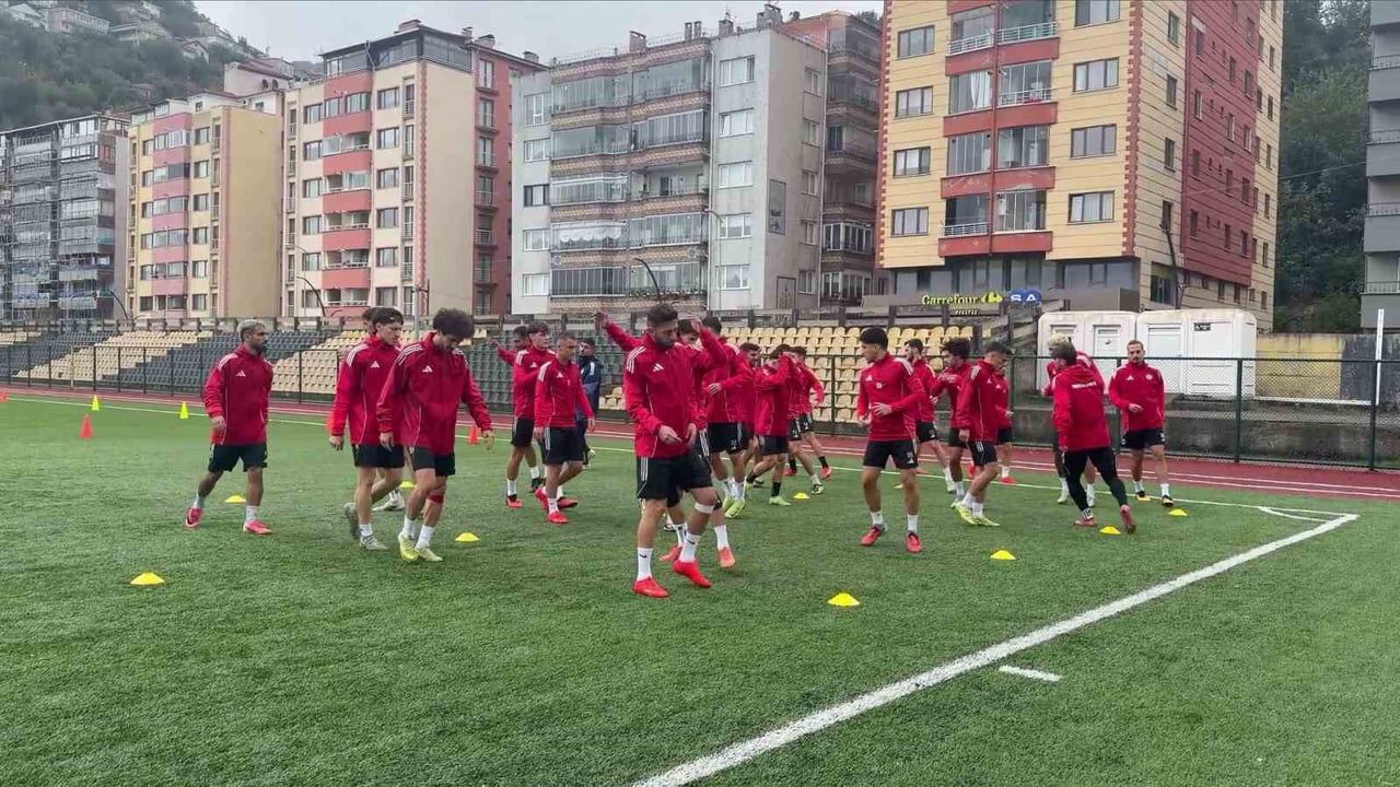 Zonguldakspor taraftar desteğiyle Düzcespor sınavına çıkıyor