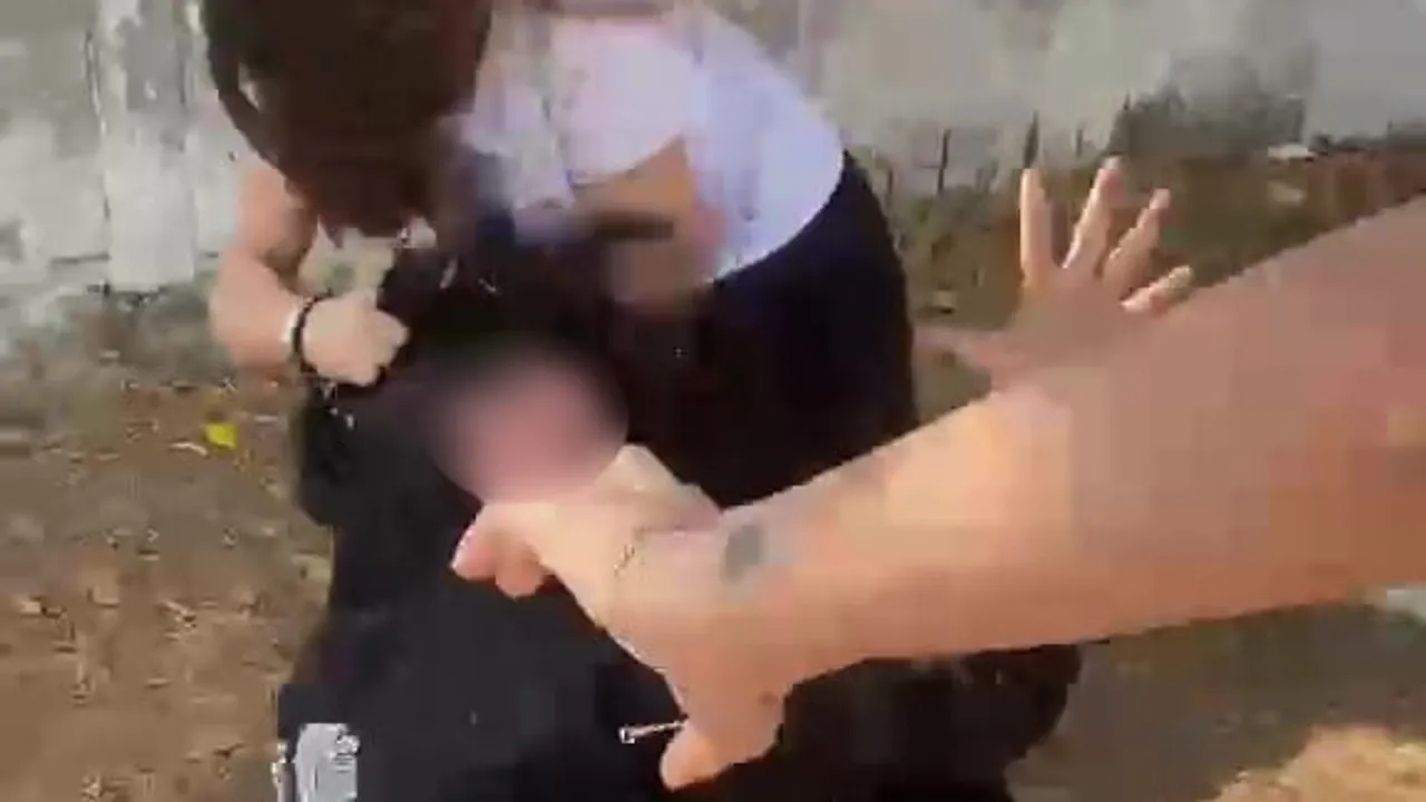 Zorbalık görüntüleri sonrası üç öğrenci gözaltına alındı