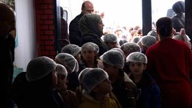 Tatvan'da İlkokul Öğrencileri Tutum, Yatırım ve Türk Malları Haftası Kapsamında Yoğurt Fabrikasını Ziyaret Etti