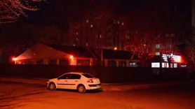 Diyarbakır'da 'Otizm İçin Kırmızıyı Seç' Kampanyası: Binalar Kırmızı Işıklarla Aydınlatıldı