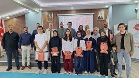 Eskişehir'de Umre Ödüllü Bilgi Yarışması’nın Kazananlarına Ödülleri Verildi